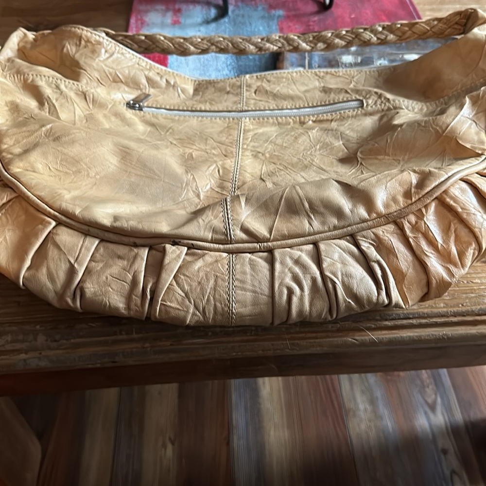 Versatile Hobo Bag - Picture 4 of 7